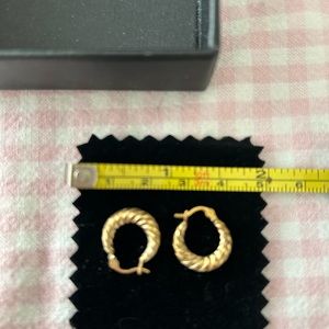 Small half inch 10k earrings NEW